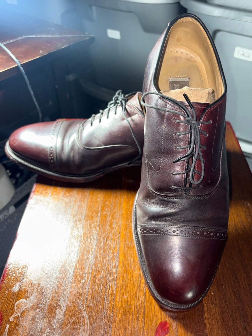 Johnston & Murphy Men's Cap-Toe Oxfords in Burgundy Sz 9D(126)